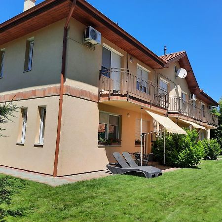 Balatinus Apartmanhaz Siófok Exterior foto